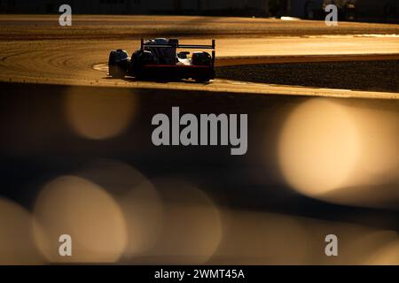 06 ESTRE Kevin (fra), LOTTERER Andre (ger), VANTHOOR Laurens (bel), Porsche Penske Motorsport, Porsche 963 #06, Aktion während des Prologs der FIA-Weltmeisterschaft 2024 vom 24. bis 26. Februar 2024 auf dem Losail International Circuit in Lusail, Katar Stockfoto