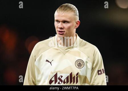 Luton, Großbritannien. Februar 2024. Erling Haaland von Manchester City im Einsatz beim Spiel der 5. Runde des Luton Town FC gegen Manchester City FC Emirates FA Cup in der Kenilworth Road, Luton, England, Großbritannien am 27. Februar 2024 Credit: Every Second Media/Alamy Live News Stockfoto