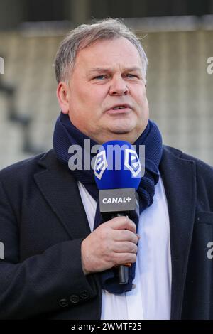 Krakau, Polen. Februar 2024. Trainer Tomasz Tulacz von Puszcza Niepolomice wurde während des polnischen PKO Ekstraklasa League 2023/2024 zwischen Puszcza Niepolomice und Zaglebie Lubin im Cracovia Stadion gesehen. Endpunktzahl: Puszcza Niepolomice 2:2 Zaglebie Lubin. Quelle: SOPA Images Limited/Alamy Live News Stockfoto