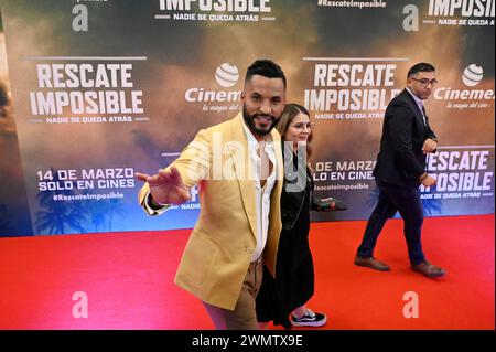 Mexiko-Stadt, Mexiko. Februar 2024. 27. Februar 2024, Mexiko-Stadt: Der britische Schauspieler Ricky Whittle besucht das Land of Bad Red Carpet im Cinemex Antara. Am 27. Februar 2024 in Mexiko-Stadt. (Foto: Carlos Tischler/Eyepix/SIPA USA) Credit: SIPA USA/Alamy Live News Stockfoto