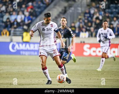 Chester, Pennsylvania, USA. Februar 2024. 27. Februar 2024, Chester PA, USA: Deportivo Saprissa-Spieler MARIANO TORRES (20) im Kampf gegen die Philadelphia Union bei der 1. Runde des CONCACAF Champions Cup 2024 im Subaru Park. Die Union gewann in Summe Punkte, um in das Achtelfinale zu gelangen. Credit Image: © Ricky Fitchett Via ZUMA Wire (Credit Image: © Ricky Fitchett/ZUMA Press Wire) NUR REDAKTIONELLE VERWENDUNG! Nicht für kommerzielle ZWECKE! Stockfoto