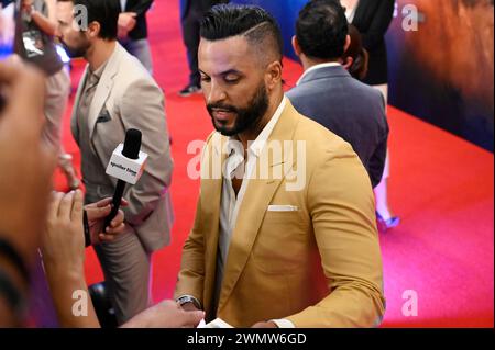 Mexiko-Stadt, Mexiko. Februar 2024. Der britische Schauspieler Ricky Whittle besucht am 27. Februar 2024 das Land of Bad Red Carpet im Cinemex Antara in Mexiko-Stadt. (Foto: Carlos Tischler/Eyepix Group) Credit: NurPhoto SRL/Alamy Live News Stockfoto