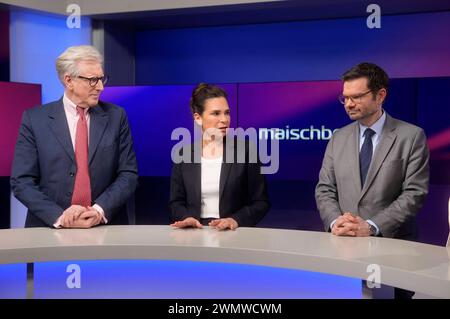 Theo Koll, Dagmar Rosenfeld und Marco Buschmann in der ARD-Talkshow maischberger im Studio Berlin Adlershof. Berlin, 27.02.2024 *** Theo Koll, Dagmar Rosenfeld und Marco Buschmann in der ARD Talkshow maischberger im Studio Berlin Adlershof Berlin, 27 02 2024 Foto:XT.xBartillax/xFuturexImagex maischberger2702 4207 Stockfoto