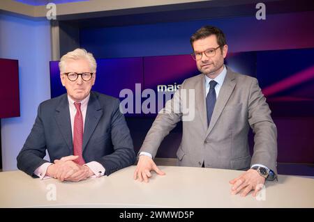 Theo Koll und Marco Buschmann in der ARD-Talkshow maischberger im Studio Berlin Adlershof. Berlin, 27.02.2024 *** Theo Koll und Marco Buschmann in der ARD Talkshow maischberger im Studio Berlin Adlershof Berlin, 27 02 2024 Foto:XT.xBartillax/xFuturexImagex maischberger2702 4229 Stockfoto