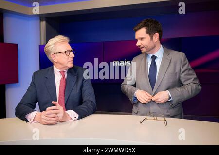 Theo Koll und Marco Buschmann in der ARD-Talkshow maischberger im Studio Berlin Adlershof. Berlin, 27.02.2024 *** Theo Koll und Marco Buschmann in der ARD Talkshow maischberger im Studio Berlin Adlershof Berlin, 27 02 2024 Foto:XT.xBartillax/xFuturexImagex maischberger2702 4228 Stockfoto