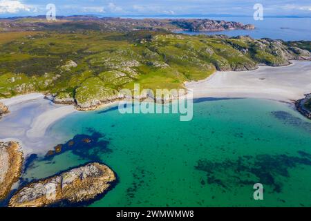 Ein allgemeiner Blick auf die Bucht von Achmelvich, Schottland. Stockfoto