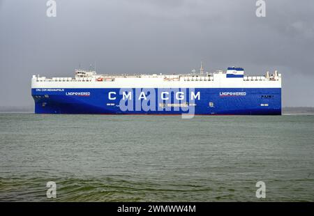 CMA CGM Indianapolis ist einer von vier mit LNG betriebenen Autotransportern, die von der Eastern Pacific Shipping of Singapore chartern. Stockfoto