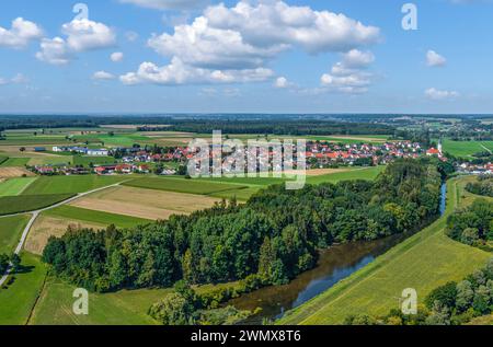 Luftaufnahme des Günztals in Schwaben um den Oberrieder Weiher bei Krumbach Stockfoto