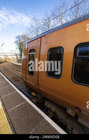 Elektrisch betriebener Pendler Bahnhof barnt Green worcestershire england vereinigtes königreich Stockfoto