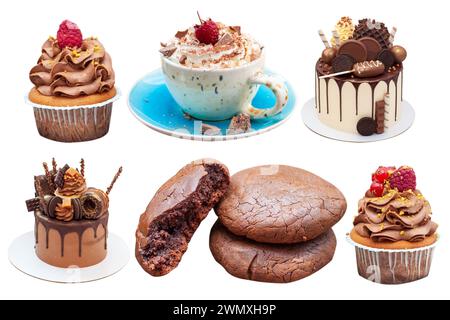 Schokoladen-Cupcake mit Himbeere, Tasse Kaffee, schöne Kuchen und Kekse isoliert auf weißem Hintergrund, png, Nahaufnahme Stockfoto