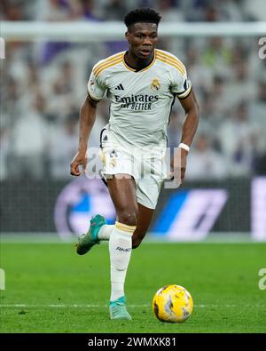 Madrid, Spanien. Februar 2024. Während des Spiels der La Liga zwischen Real Madrid und Sevilla spielte der FC am 25. Februar 2024 im Santiago Bernabeu Stadion in Madrid. (Foto: Cesar Cebolla/PRESSINPHOTO) Credit: PRESSINPHOTO SPORTS AGENCY/Alamy Live News Stockfoto