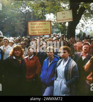 ECHE DEU, Deutschland, Dortmund: Persönlichkeiten aus Politik, Wirtschaft und Kultur aus den Jahren 1965-90 Ruhrgebiet. Stahlarbeiter demonstrieren für den Stockfoto