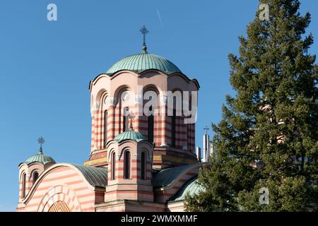 Detail der Kirche Heilige Dreifaltigkeit in Banja Luka, orthodoxer Tempel Stockfoto