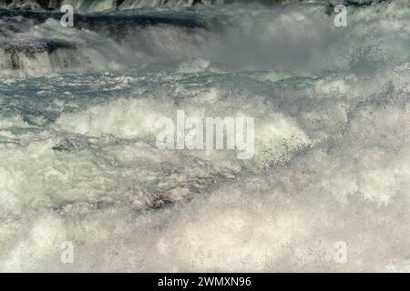 Detail, Rheinfälle von Schloss Laufen aus gesehen, Wassertropfen, Wasserfall, Stromschnellen, Sprühnebel, Kanton Zürich, Neuhausen, Schweiz Stockfoto