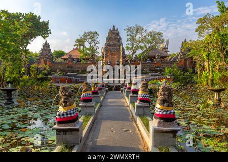 Pura Taman Saraswati Tempel in Ubud, Bali, Indonesien Stockfoto