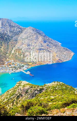 Griechenland, Dodekanesische Inseln, Insel Sifnos, Hafen Kamares, Vogelperspektive, Kamares Stockfoto