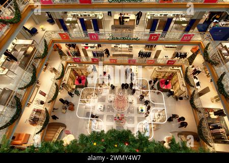 Frankreich, Paris, La Samaritaine Kaufhaus mit Weihnachtsdekoration Stockfoto