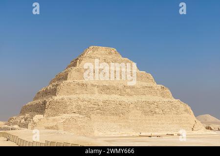 Ägypten, Kairo, Sakkara, Memphis und seine Nekropole, die Pyramidenfelder von Gizeh bis Dahshur, die von der UNESCO zum Weltkulturerbe erklärt wurden, Djoser-Stufenpyramide Stockfoto