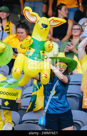 Melbourne, Victoria, Australien. Februar 2024. MELBOURNE, AUSTRALIEN - 28. FEBRUAR: Fanatmosphäre beim AFC Olympischen Frauenfußballturnier Paris 2024 Asiatische Qualifikationsrunde 3 zwischen Australien Matildas und Usbekistan im Marvel Stadium am 28. Februar 2024 in Melbourne, Australien. (Kreditbild: © Chris Putnam/ZUMA Press Wire) NUR REDAKTIONELLE VERWENDUNG! Nicht für kommerzielle ZWECKE! Stockfoto