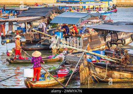 Vietnam, Mekong Delta, Cai Rang Bezirk, Cai Rang schwimmenden Markt am Can Tho Fluss Stockfoto