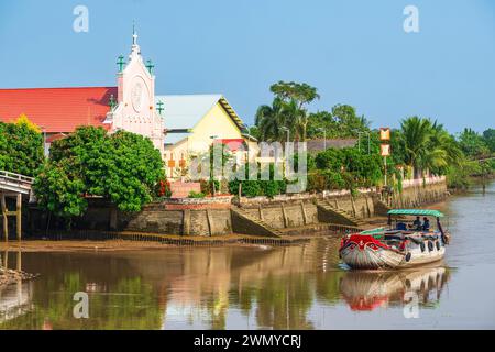 Vietnam, Mekong Delta, Vinh Long Provinz, eine Binh Insel, Transport auf den Kanälen Stockfoto