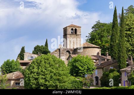 Frankreich, Drôme (26), Drôme provenzale, La Bégude-de-Mazenc, die Kirche von Châteauneuf-de-Mazenc Stockfoto