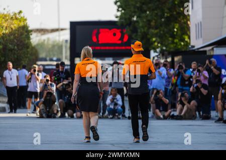 MANAMA, BAHRAIN, BAHRAIN International Circuit, 28.Feb.2024: Lando Norris aus Großbritannien und McLaren F1-Team während des Formel-1-Grand Prix von Bahrain Stockfoto