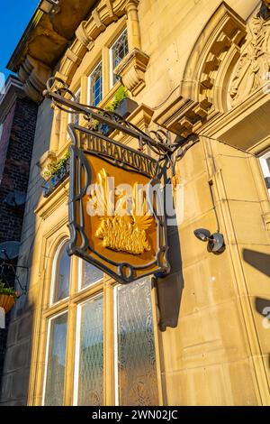 Schild für den Philharmonic Dining Room Pub in Hope St. Liverpool Stockfoto