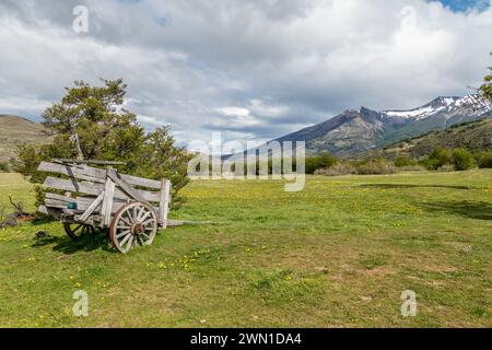 Blick von der „O“-Strecke im Torres Del Paine Nationalpark in Südpatagonien, Chile, Südamerika. Stockfoto