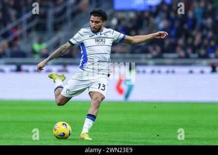 Mailand, Italien. Februar 2024. Ederson Jose dos Santos Lourenco da Silva von Atalanta BC wurde 2023-24 im Giuseppe Meazza Stadion in der Serie A zwischen dem FC Internazionale und Atalanta BC in Aktion gesehen. Endstand; Inter 4:0 Atalanta. (Foto: Fabrizio Carabelli/SOPA Images/SIPA USA) Credit: SIPA USA/Alamy Live News Stockfoto