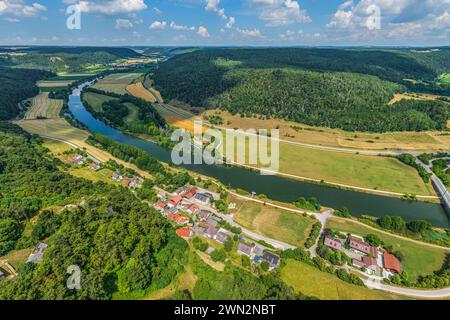 Ausblick auf den Naturpark Altmühltal bei Eggersberg nahe Riedenburg Idyllische Landschaft rund um Eggersberg hoch über dem Main-Don Riedenburg Eggers Stockfoto