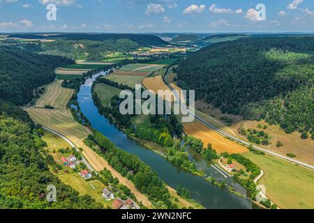 Ausblick auf den Naturpark Altmühltal bei Eggersberg nahe Riedenburg Idyllische Landschaft rund um Eggersberg hoch über dem Main-Don Riedenburg Eggers Stockfoto