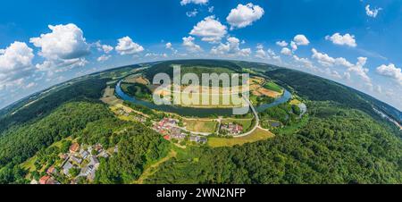 Ausblick auf den Naturpark Altmühltal bei Eggersberg nahe Riedenburg Idyllische Landschaft rund um Eggersberg hoch über dem Main-Don Riedenburg Eggers Stockfoto