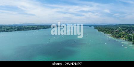 Ausblick auf den Ausflugs- und Erholungsort Starnberg in Oberbayern Starnberg am nördlichen Ufer des Starnberger See im Luftbild Starnberg Bayern Deut Stockfoto