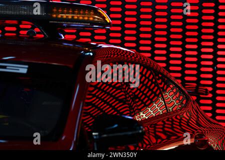 Sakhir, Bahrain. Februar 2024. Mercedes FIA Safety Car. Formel-1-Weltmeisterschaft, Rd 1, großer Preis von Bahrain, Mittwoch, 28. Februar 2024. Sakhir, Bahrain. Quelle: James Moy/Alamy Live News Stockfoto