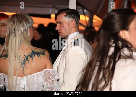 Eric Stehfest mit Ehefrau Edith Stehfest beim 16. SemperOpernball 2024 in der Semperoper. Dresden, 23.02.2024 Stockfoto