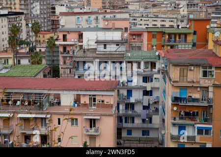 Wohnhäuser in Neapel, Italien Stockfoto