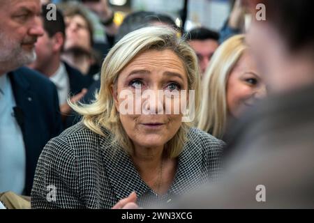 Präsident der National Rally Group und stellvertretender Abgeordneter Marine le Pen wurde auf der SIA 2024 während der 60. Ausgabe der Paris International Agricultural Show am 28. Februar 2024 in Paris gesichtet. Foto: Denis Prezat/ABACAPRESS.COM Stockfoto