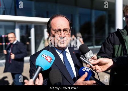 Auzeville Tolosane, Frankreich. Februar 2024. Der ehemalige französische Präsident Francois Hollande nimmt am 29. Februar 2024 in Auzeville-Tolosane bei Toulouse (INP-ENSAT) an der Ecole nationale Superieure Agronomique de Toulouse (INP-ENSAT) Teil. Thema der Sitzung war die Landwirtschaft von morgen. Foto: Alexis Jumeau/ABACAPRESS.COM Credit: Abaca Press/Alamy Live News Stockfoto