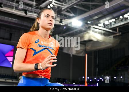 Glasgow, Großbritannien. Februar 2024. GLASGOW, VEREINIGTES KÖNIGREICH - 29. FEBRUAR: Eveline Saalberg aus den Niederlanden bei Vorschauen vor der Leichtathletik-Hallenweltmeisterschaft Glasgow 2024 in der Emirates Arena am 29. Februar 2024 in Glasgow, Vereinigtes Königreich. (Foto von Andy Astfalck/BSR Agency) Credit: BSR Agency/Alamy Live News Stockfoto