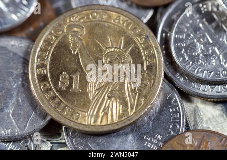 Die Freiheitsstatue auf der Rückseite einer US-amerikanischen Gedenkmünze mit Martin Van Buren 8. Präsident der Vereinigten Staaten Stockfoto