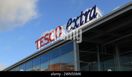 18/04/12. DATEI FOTO. Tesco wird in diesem Jahr 1 Mrd. GBP in sein Geschäft in Großbritannien investieren, um das Flaggengeschäft im Inland wiederzubeleben. Alle Rechte Rese Stockfoto