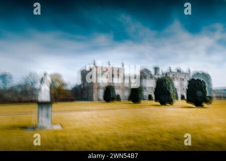 Burton Constable Hall mit absichtlicher Kamerabewegung und Mehrfachbelichtung Stockfoto