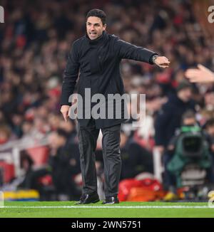 London, Großbritannien. Februar 2024 - Arsenal gegen Newcastle United - Premier League - Emirates Stadium. Arsenal Manager Mikel Arteta. Bildnachweis: Mark Pain/Alamy Live News Stockfoto