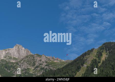 Der Gipfel des Berges Le Brevent, 2525 m, im Aiguilles Rouges der französischen Voralpen, erreichbar mit der Seilbahn vom Zentrum von Chamonix, Frankreich Stockfoto