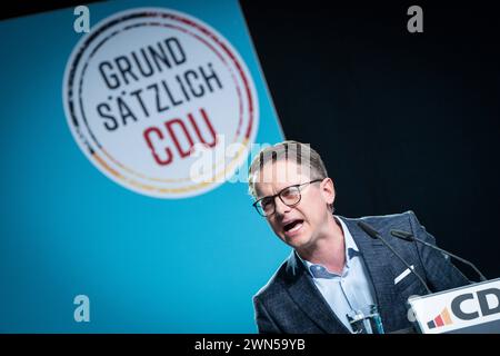 CDU-Grundsatzprogrammkonferenzen Motto Grundsätzlich CDU die Deutschlandtour 2024 Konferenz in Chemnitz, Sachsen Carsten Linnemann, Generalsekretär, während seiner EröffnungsredeCDU-Grundsatzprogrammkonferenzen Motto Grundsätzlich CDU die Deutschlandtour 2024 Konferenz in Chemnitz, Sachsen Carsten Linnemann, Generalsekretär, während seiner Eröffnungsrede, Chemnitz Sachsen Deutschland HCC Hannover Congress Centrum *** CDU Grundprogramm Konferenzen Motto Grundlagen CDU Deutschland Tour 2024 Konferenz in Chemnitz, Sachsen Carsten Linnemann, Generalsekretär, während seiner Eröffnungsrede CDU Basic Stockfoto