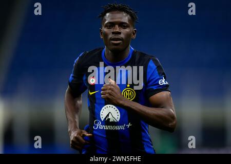 Mailand, Italien. 28. Februar 2024. Ebenezer Akinsanmiro vom FC Internazionale in Aktion am Ende des Fußballspiels der Serie A zwischen dem FC Internazionale und Atalanta BC. Quelle: Nicolò Campo/Alamy Live News Stockfoto