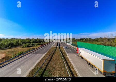 Bernsteinautobahn in Polen, Schnellstraße, mautpflichtige Autobahn in Polen Europa Stockfoto