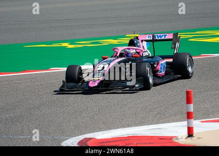 29. Februar 2024, Bahrain International Circuit, Sakhir, Formel 1 Gulf Air Bahrain Grand Prix 2024, auf dem Bild Formel-3-Pilotin Sophia Floersch Stockfoto