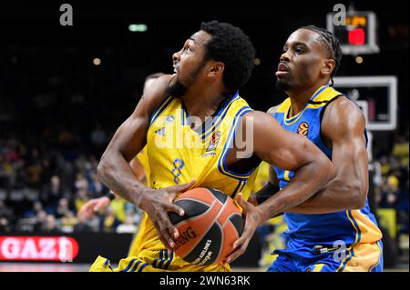 Berlin, Deutschland. Februar 2024. 29. Februar 2024: Sterling Brown (0) von ALBA Berlin während des Spiels EuroLeague – ALBA Berlin gegen Maccabi Playtika Tel Aviv – Mercedes Benz Arena. Berlin, Deutschland. (Ryan Sleiman /SPP) Credit: SPP Sport Press Photo. /Alamy Live News Stockfoto